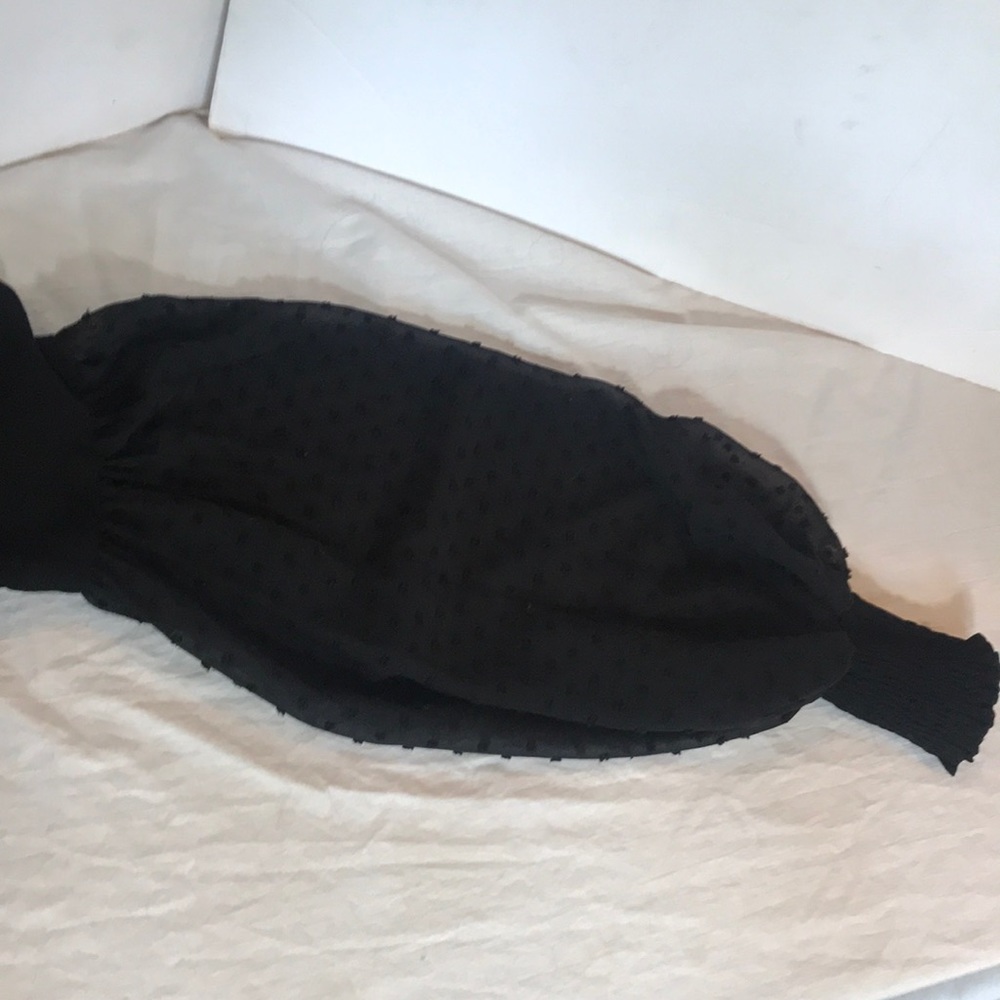 “ZARA BASIC” Ruffled Wide Sleeves Black Blouse. - Picture 11 of 12